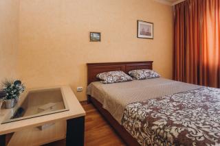 Apart-hotel Centr on street Petropavlovskaya 2 room - 0