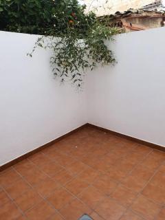 El Escondite de Myriam - 1