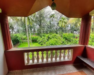 SEAWOODS BEACH HOTEL - Dāhānu - 1