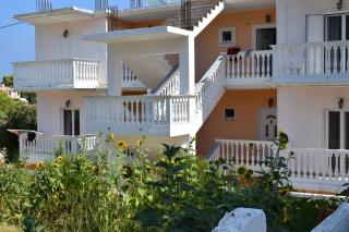Red Sun Apartments - Amoudi - 2