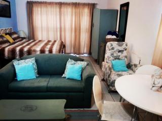 36 Df Strauss Street - 4