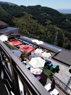 Milmari - Breakfast and pool - 3