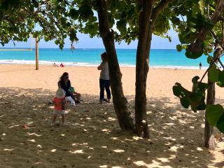 At Wind Chimes Boutique Hotel - San Juan - 7