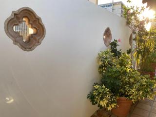 At Wind Chimes Boutique Hotel - San Juan - 1
