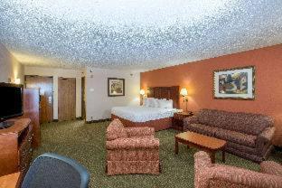 AmericInn by Wyndham Omaha - 7