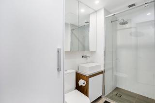 KOZYGURU FORTITUDE VALLEY 2 BED DESIGNER APT + FREE PARKING QFV179-803 - Brisbane - 8