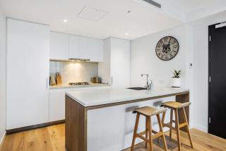 KOZYGURU FORTITUDE VALLEY 2 BED DESIGNER APT + FREE PARKING QFV179-803 - Brisbane - 6