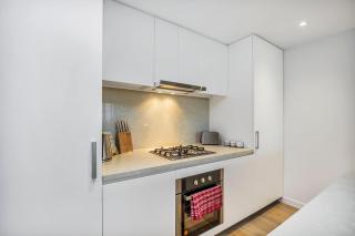 KOZYGURU FORTITUDE VALLEY 2 BED DESIGNER APT + FREE PARKING QFV179-803 - Brisbane - 2