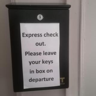 Livingston Lodge Hotel - 1