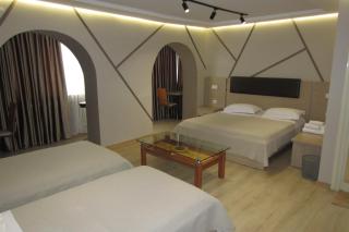 Freddy's Hotel - Tirana - 5