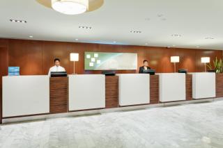Holiday Inn Toronto Downtown Centre by IHG - 5