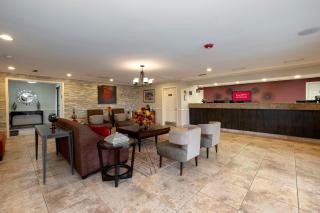 Red Roof Inn Dothan - 9