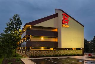 Red Roof Inn PLUS+ Chicago - Willowbrook - 5