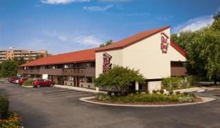 Red Roof Inn Detroit - Dearborn-Greenfield Village - Dearborn - 9