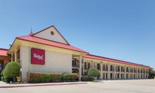 Red Roof Inn PLUS+ Dallas - Addison - 3