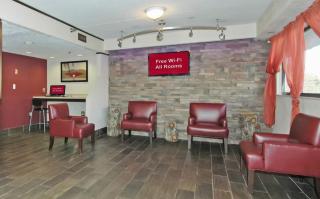 Red Roof PLUS Chicago - Hoffman Estates - 7