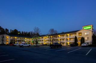 Hometowne Studios by Red Roof Winston-Salem - University Pkwy - Winston-Salem - 2