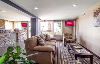 Red Roof Inn & Suites Greenwood, SC - Greenwood - 2