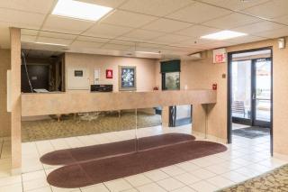 Red Roof Inn Morehead - 3