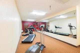 Red Roof Inn & Suites Cincinnati North-Mason - 2