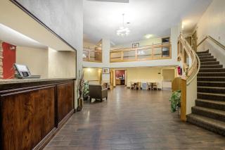 Red Roof Inn & Suites Hermitage - Hermitage - 4