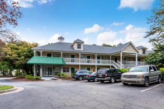 HomeTowne Studios by Red Roof Atlanta – Lawrenceville - 8