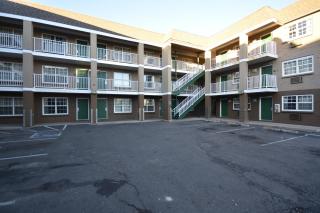 HomeTowne Studios by Red Roof Denver - Lakewood West - Lakewood - 6