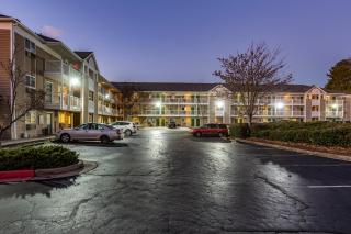 HomeTowne Studios by Red Roof Atlanta - Chamblee - Atlanta - 6
