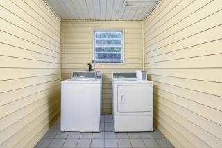 Red Roof Inn Sylacauga - 2