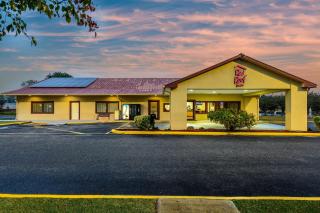 Red Roof Inn Sylacauga - 8