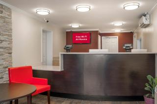 Red Roof Inn Fredericksburg North - 7