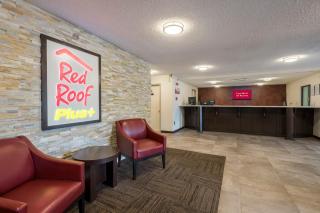 Red Roof Inn PLUS+ & Suites Opelika - Opelika - 1