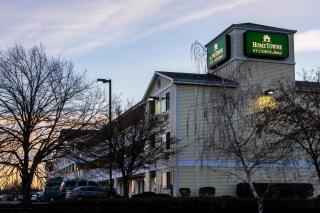 HomeTowne Studios by Red Roof Salem, OR - Salem - 2