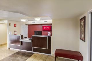 Red Roof Inn Plano - 2