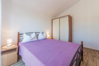 Apartments Pleadin - Rogoznica - 1