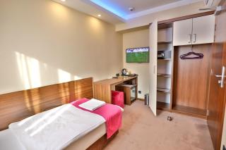 Boutique Hotel Golden Star - Tuzla - 6