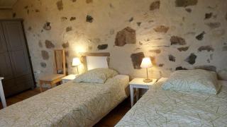 La Pierre Folle Chambres d'Hôtes - 9
