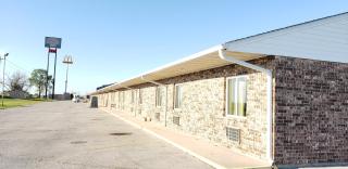 Family Budget Inn - 1
