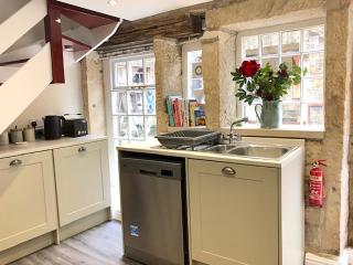 Ewood Cottage *NEW* Exquisite Country Cottage - 2