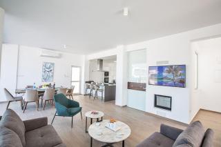Villa Olive Titan, Brand New,Exquisite 5Bdr Protaras Villa With Pool,Close To The Beach - Protaras - 5