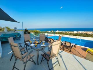 Villa Kono Provoles - Luxury 4 Bedroom Protaras Villa With Stunning Panoramic Sea Views - Protaras - 6