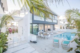 Villa Limni Enas - Luxury And Contemporary 3 Bedroom Kapparis Villa With Sea Views - Paralimni - 9