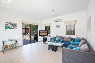 Villa Kanthos - Beautiful 4 Bedroom Protaras Villa With Pool - Close To The Beach - Protaras - 4