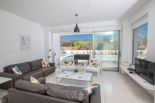 Villa Ochosto Selene - Stunning 5 Bedroom Protaras Villa With Private Pool - Close To The Beach - 3