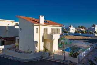 Central Protaras Villa 3 Bedrooms Private Pool Villa Dafnis Morfi Close To Protaras Strip - Protaras - 9
