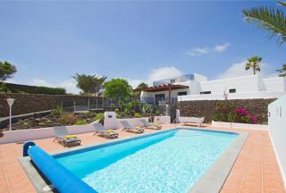 Modern Villa In Los Mojones 4 Bedrooms Large Heated Pool Villa Mojones Puerto Del Carmen - Tías - 8