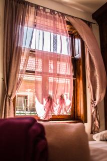 9 Stylish Suite in Unirii Square - Timişoara - 5