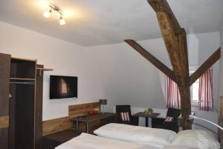 Gasthof Pension Zum goldenen Hirschen - Burgbernheim - 2