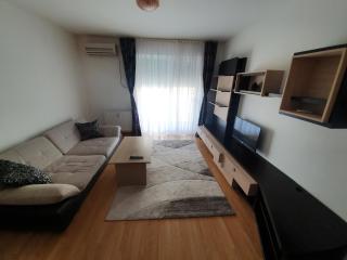 Urban Retreat Luxury HideAway - Oradea - 5