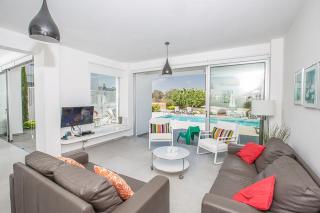 Villa Ochosto Helios - Beautiful 5 Bedroom Protaras Villa - Walking Distance To Fig Tree Bay Beach - Protaras - 3